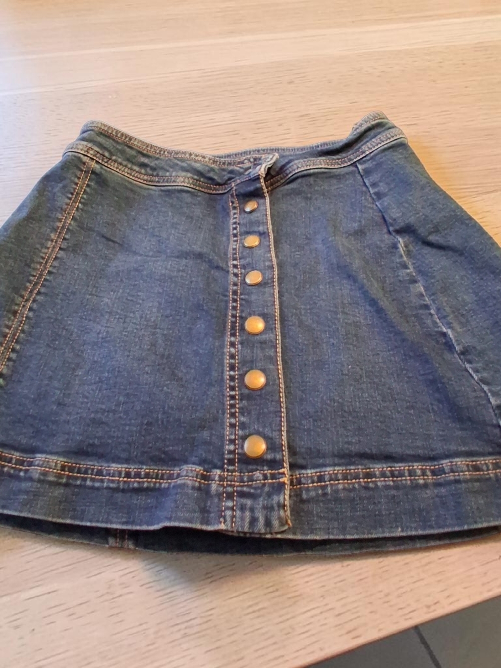 Free People denim mini skirt Cool Summer Vibes Womens Size 6 Cute Trendy Jean
